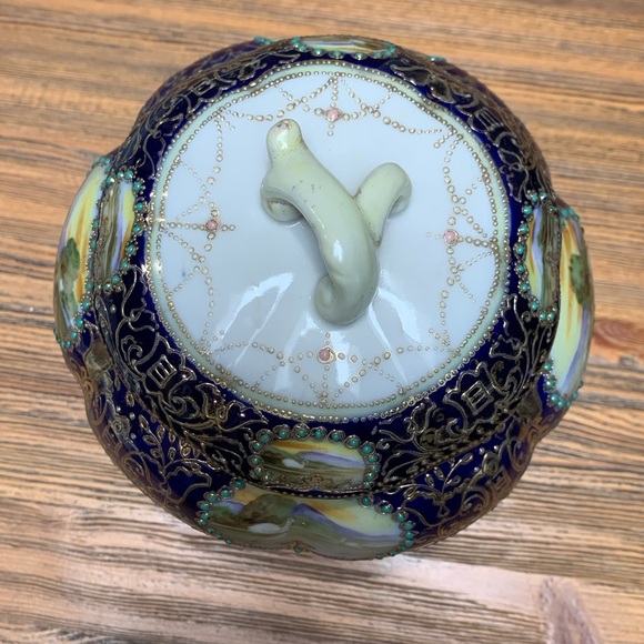 Nippon Vintage Ornate Blue and Gold Covered Jar With Landscape Scenes - Picture 6 of 16